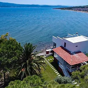 Yfn Urla Seaside House Balikliova